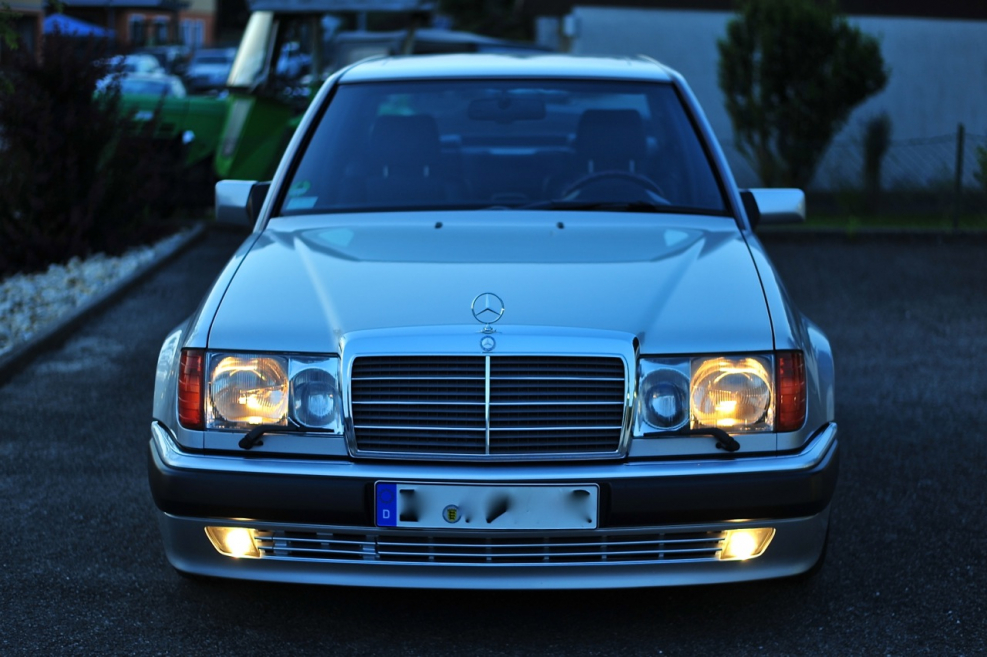Мерседес е420 w124
