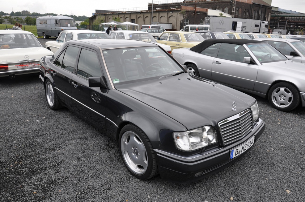 Mercedes-Benz w124