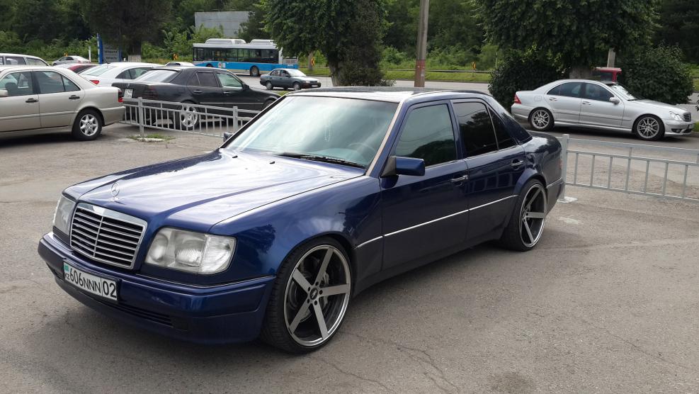 Mercedes Benz w124 e500