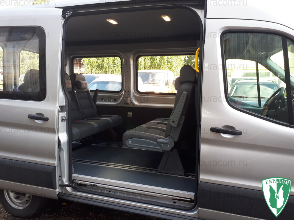 Ford Transit Комби м1