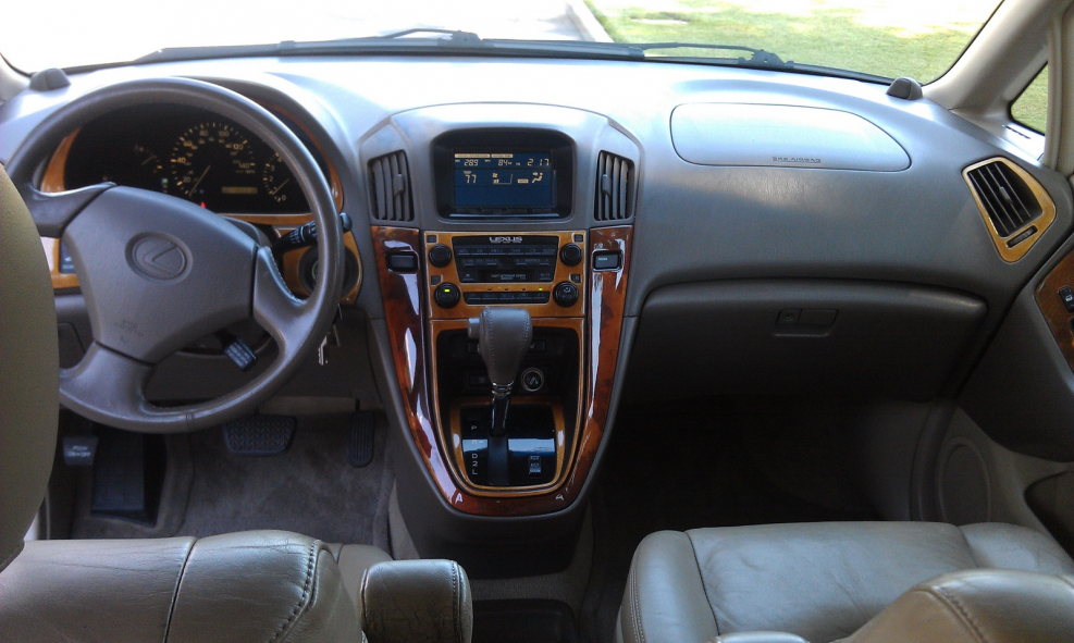 Lexus rx300 салон