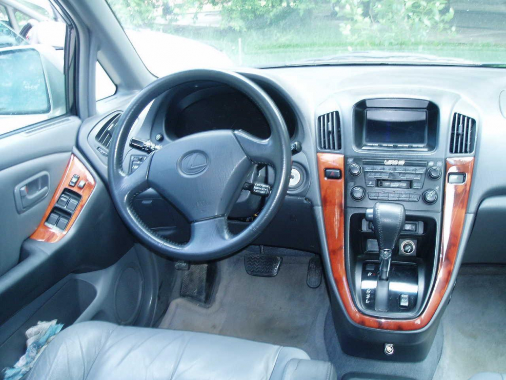 Лексус rx300 2000 салон