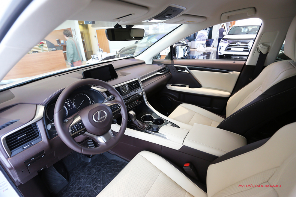 Lexus RX 300 AWD салон