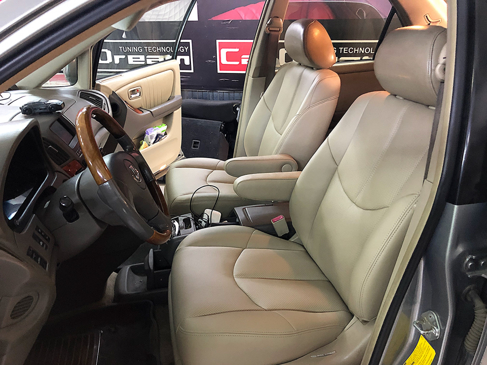 Сиденья передние Lexus RX 300