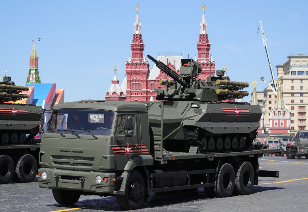 Военная техника парад Уран-9