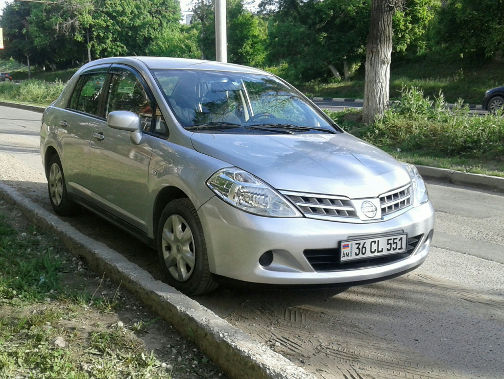 Nissan Tiida Latio 2009