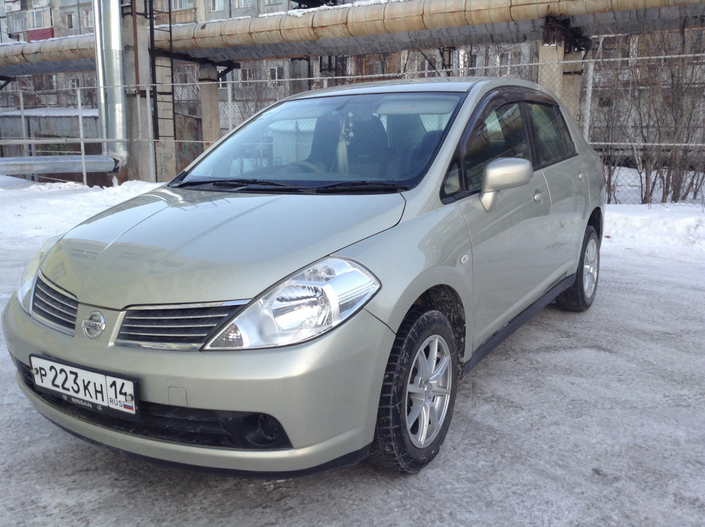 Nissan Tiida Latio