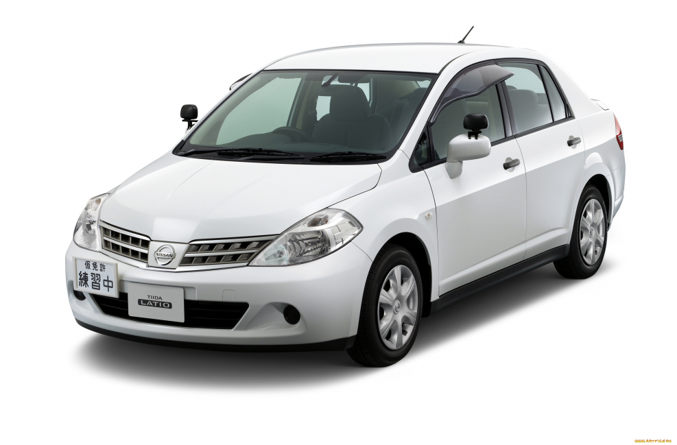 Nissan Tiida c11 седан