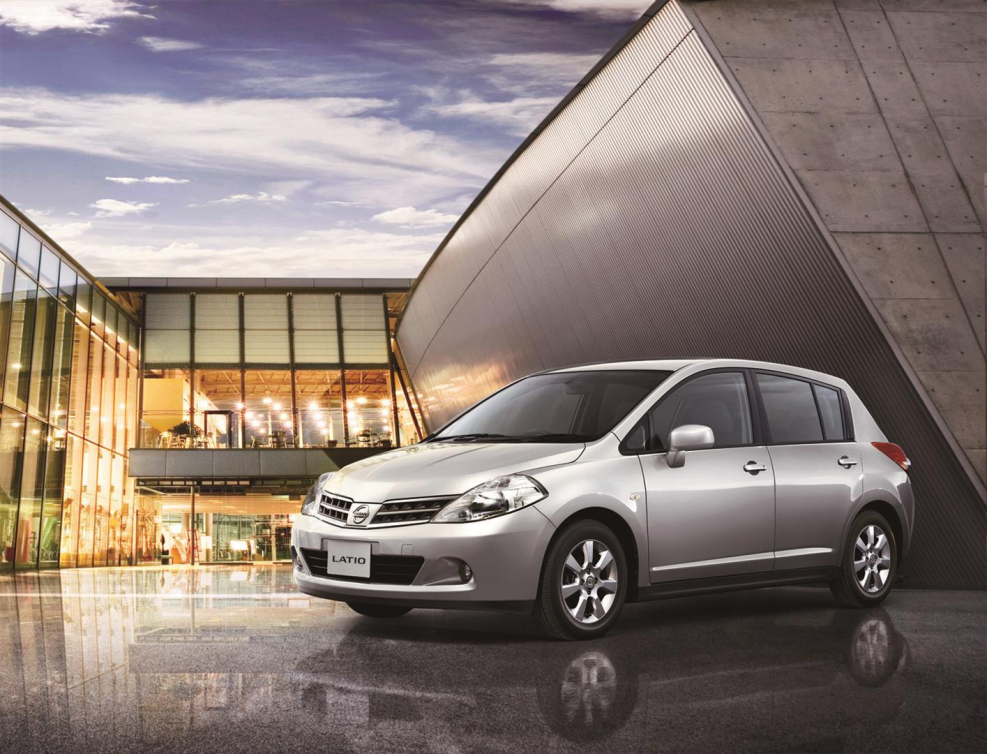 Nissan Tiida Latio новая