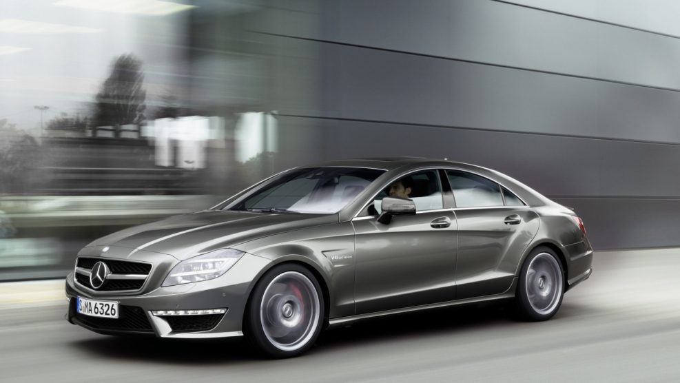 Mercedes-Benz CLS v12