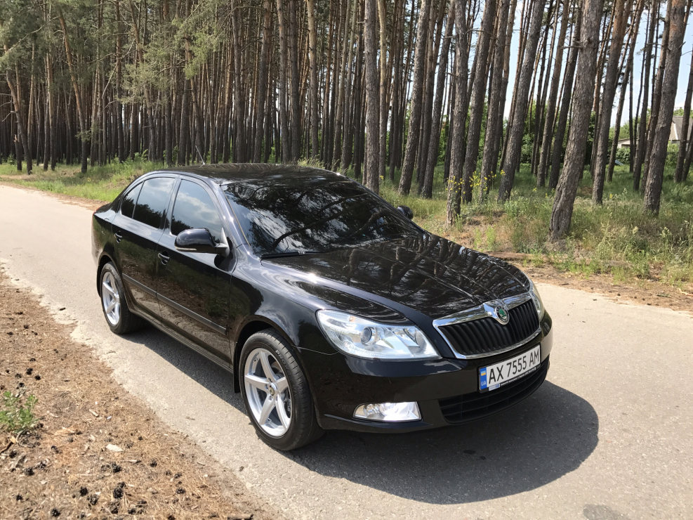 Skoda Octavia a7 серебристый
