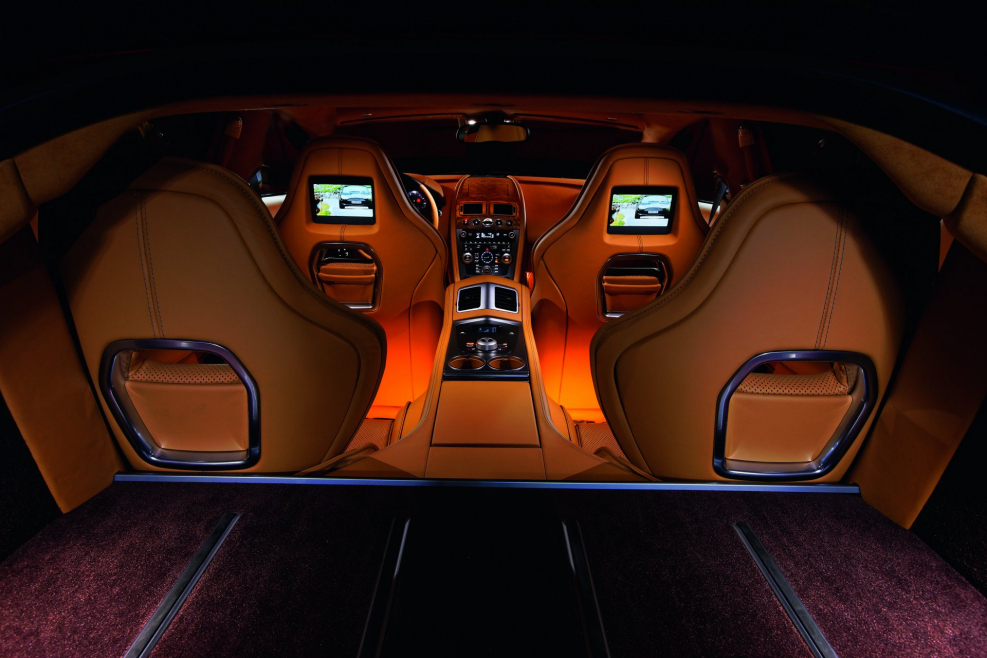 Aston Martin rapide салон