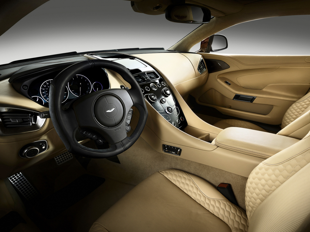 Aston Martin Vanquish салон