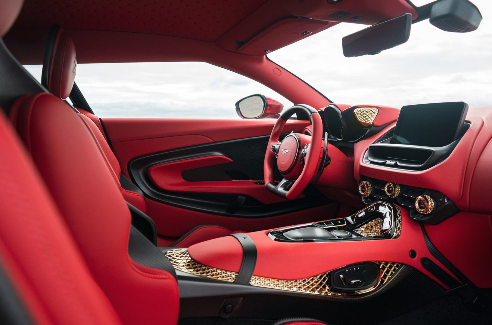 Aston Martin DBS gt Zagato 2020