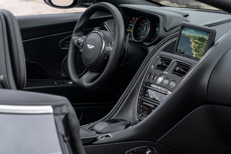 Aston Martin db9 салон