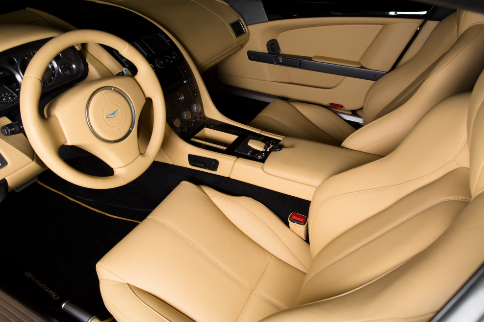 Aston Martin one-77 салон
