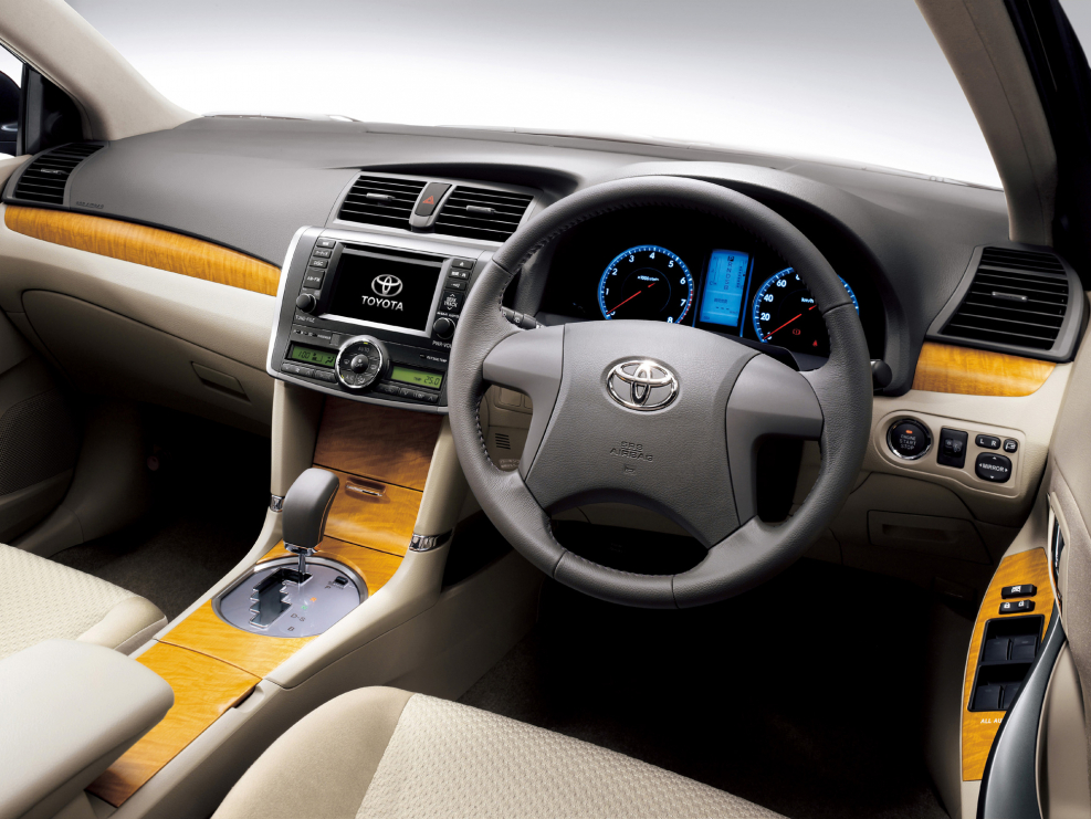 Toyota Premio 2007 салон