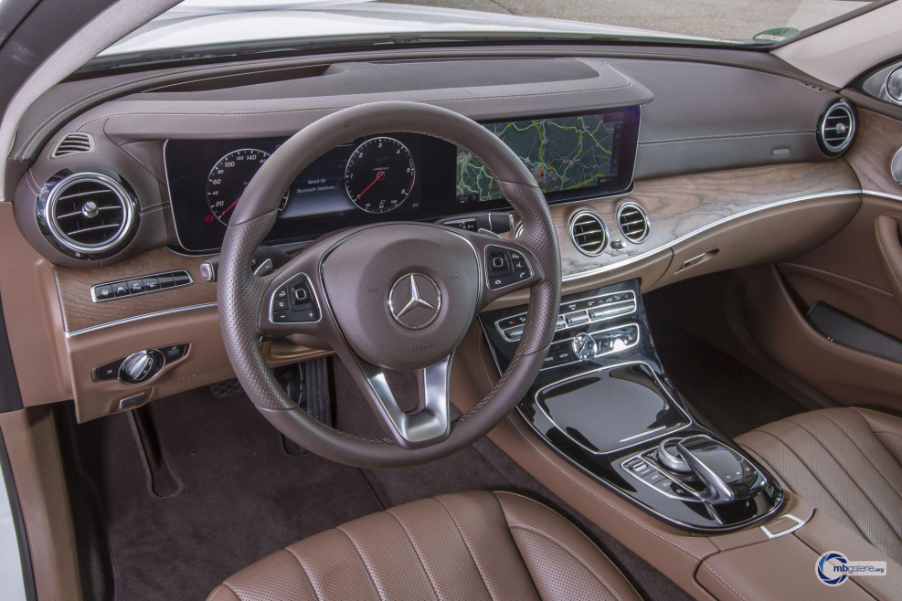 Mercedes e class w213 салон