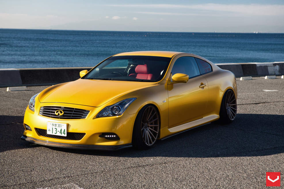Инфинити двухдверная g37s