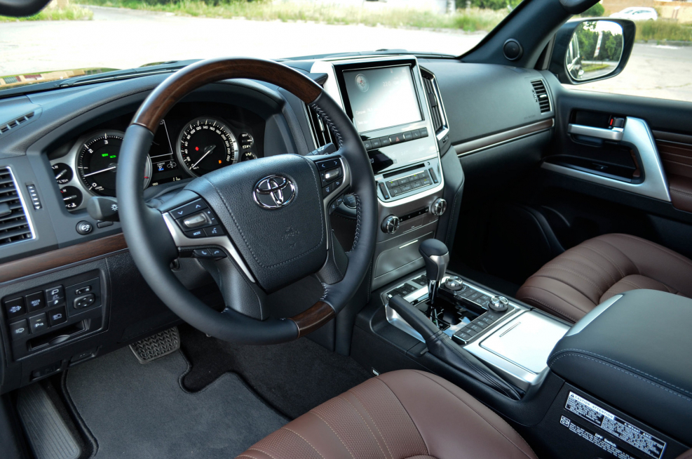 Toyota Land Cruiser 200 2021 Interior