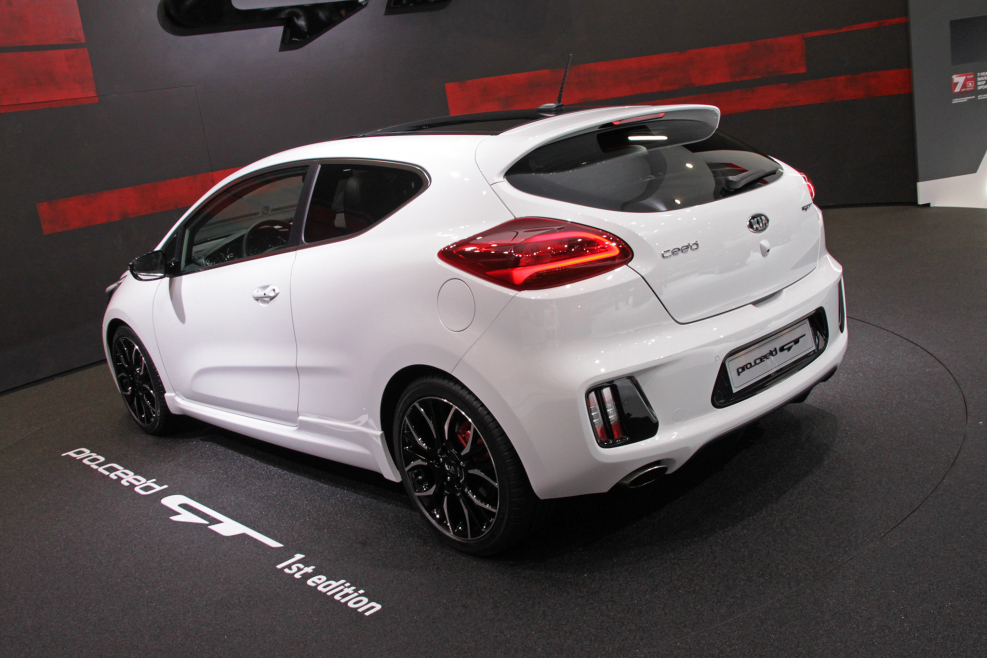 Kia Ceed купе 2020