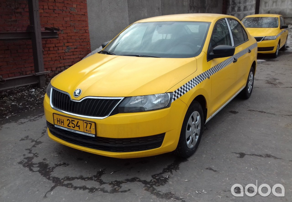 Полицейский машина Skoda Rapid