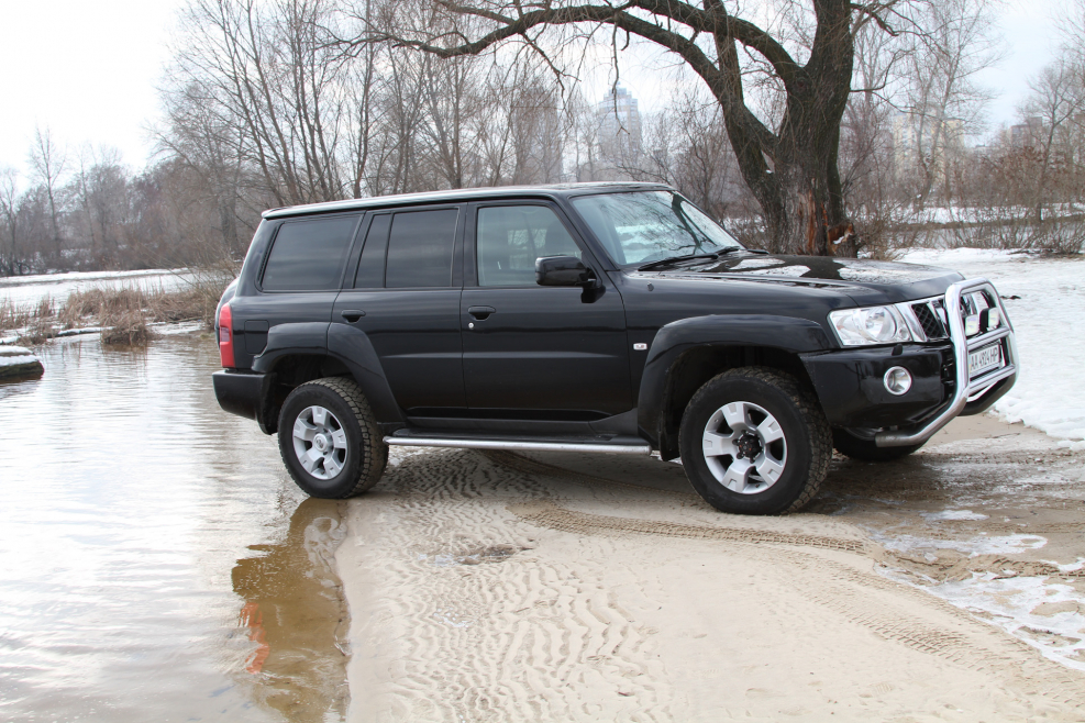 Nissan Patrol y61 4.8