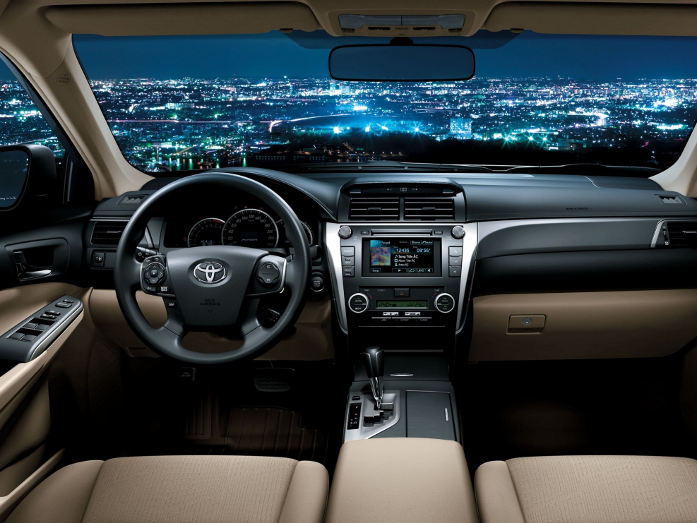Toyota Camry 2.2