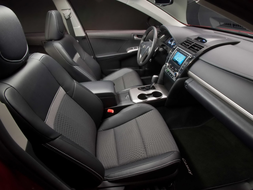 Toyota Camry 2012
