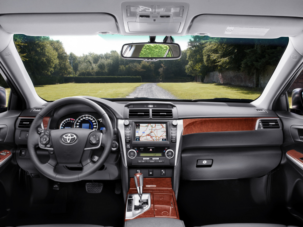 Toyota Camry XSE 2018 Interior