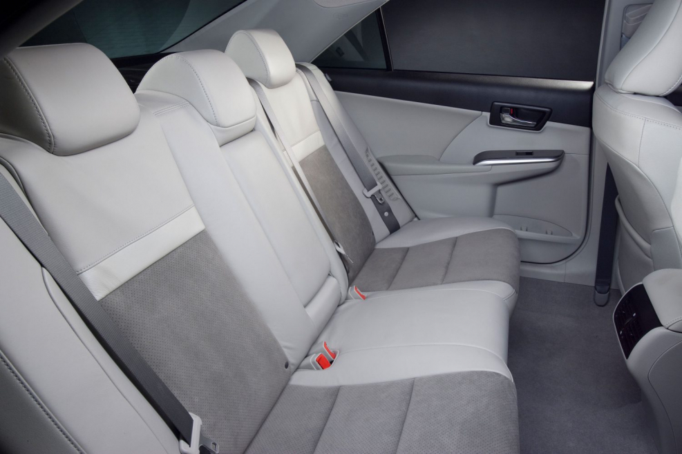 Toyota Camry 2020 салон