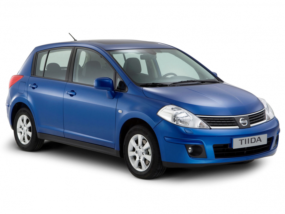 Nissan Tiida 2008 хэтчбек