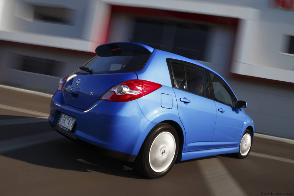 Nissan Tiida c11