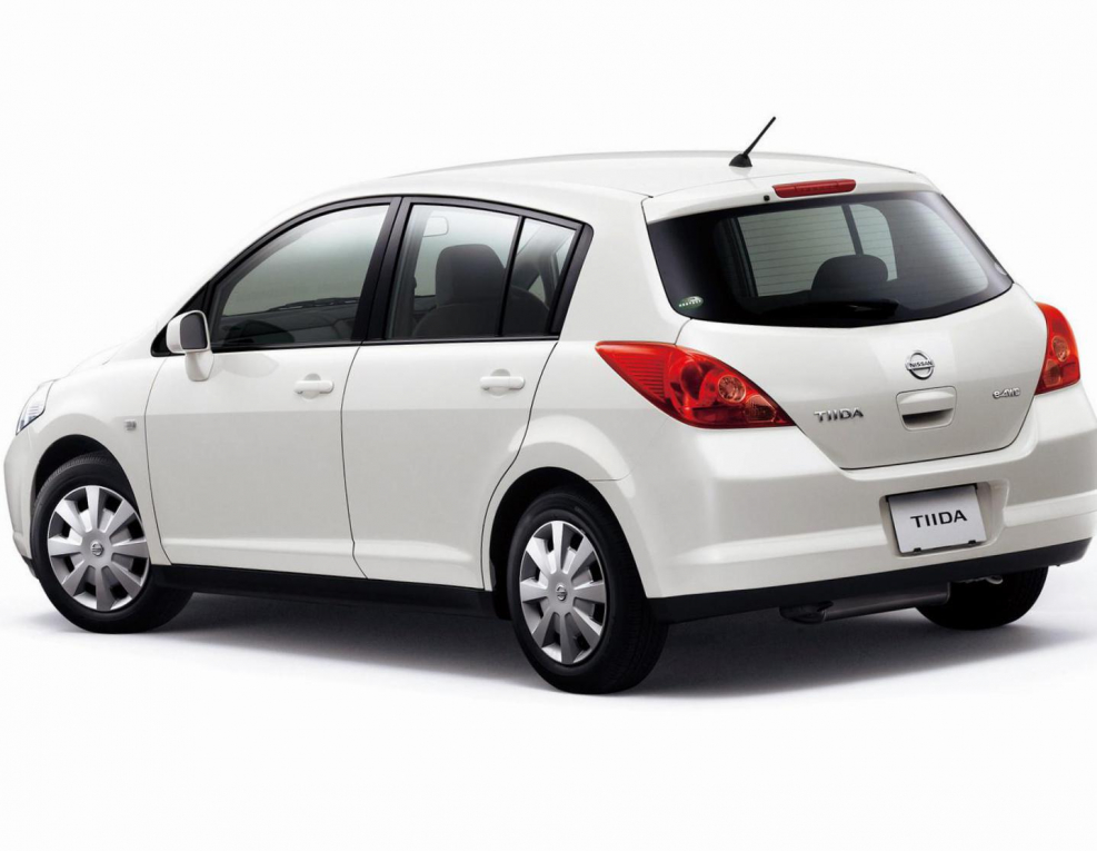 Nissan Tiida хэтчбек