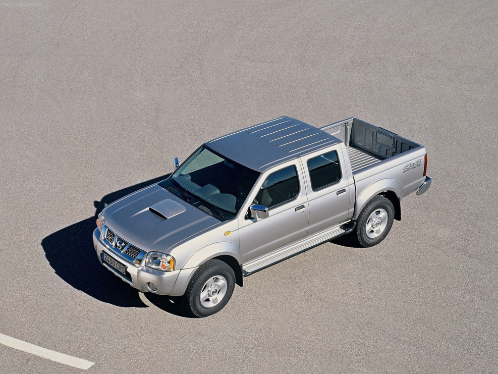 Nissan Navara 2000