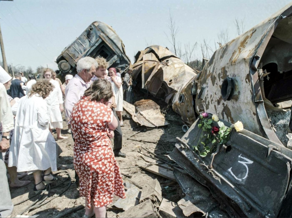 Катастрофа 1989 поезда новосибирск адлер фото