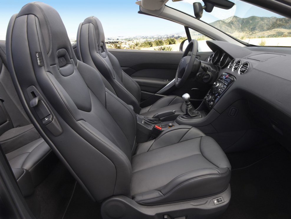 Peugeot 308 cc салон