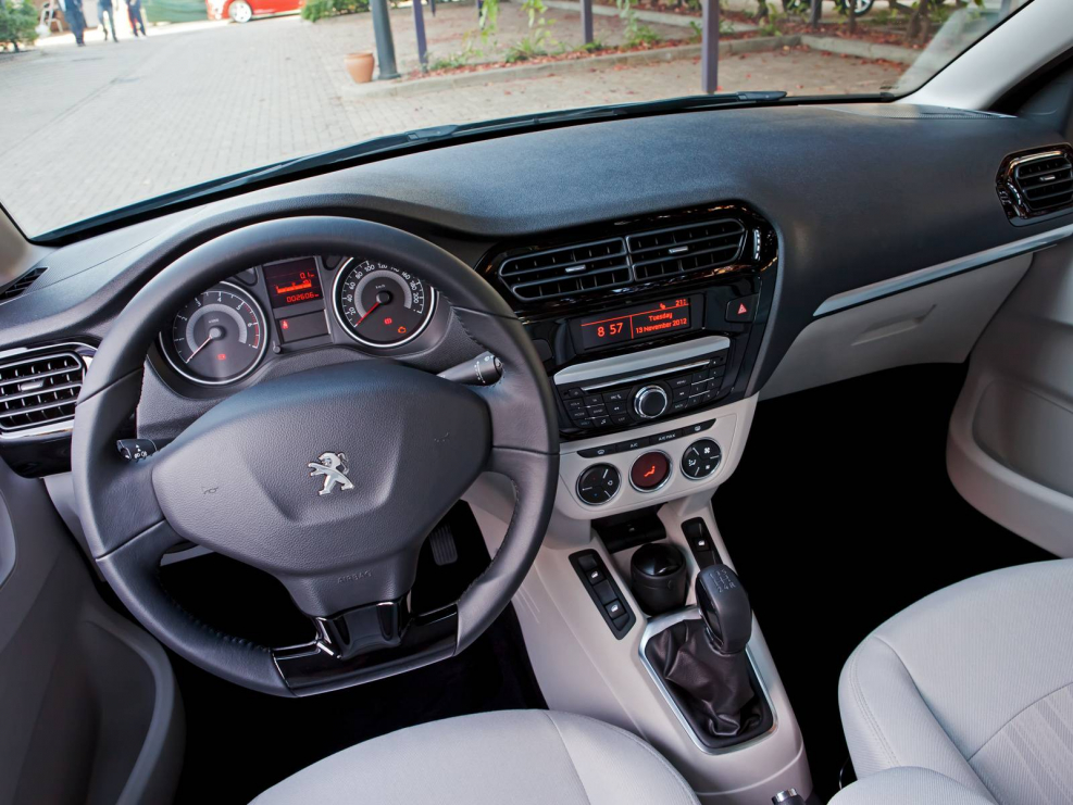 Peugeot 301 салон
