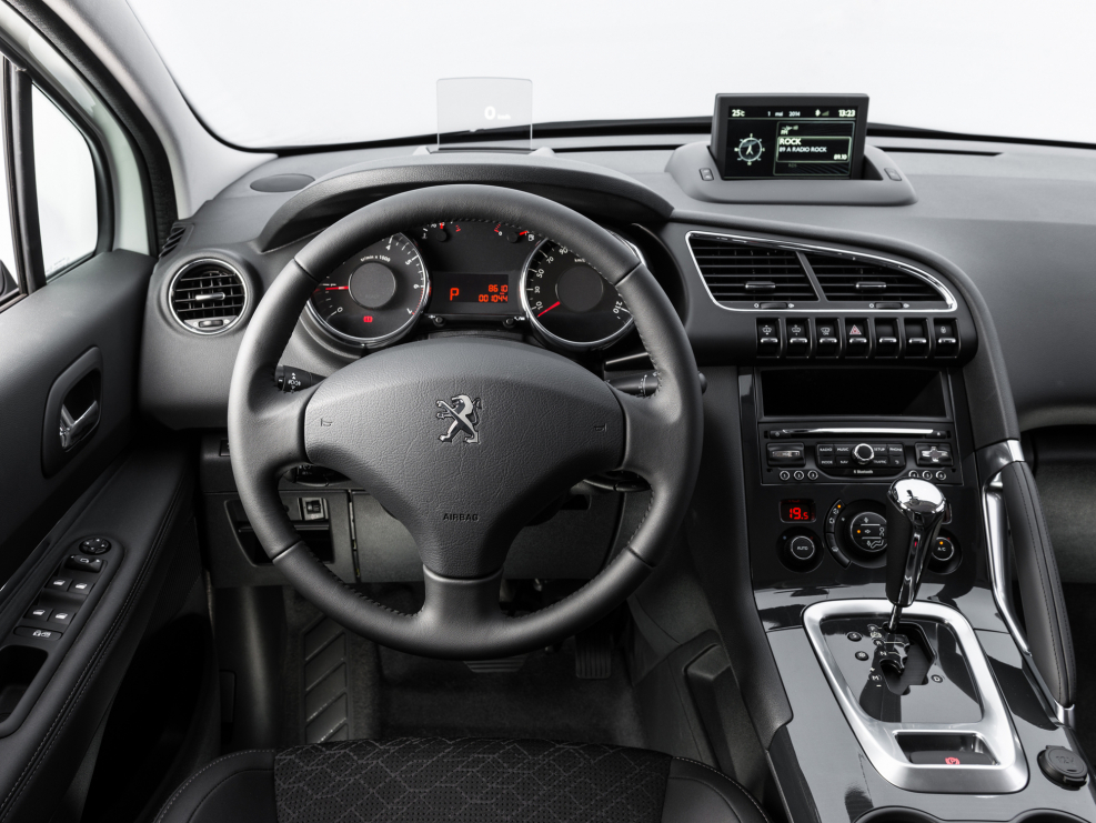 Peugeot 3008 1 Рестайлинг салон