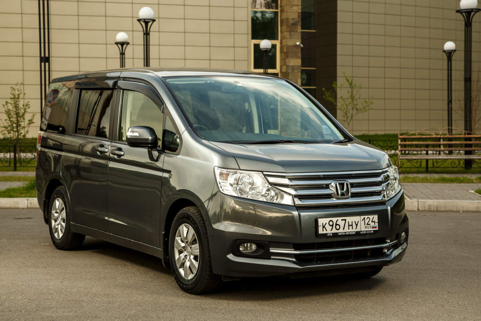 Honda STEPWAGON 2013