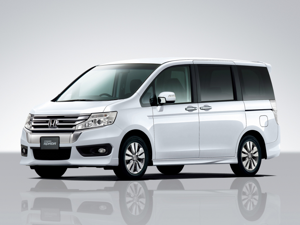Honda минивэн Stepwgn 2009