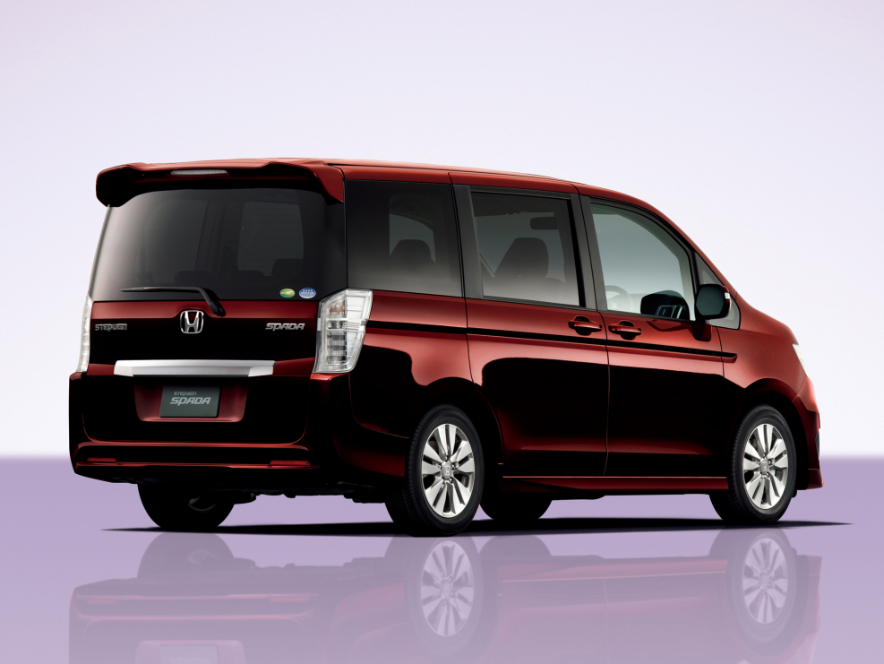 Минивэн Honda Stepwgn