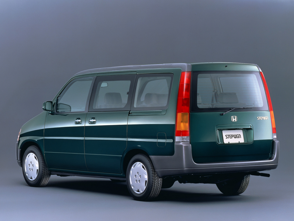 Минивэн Honda Stepwgn