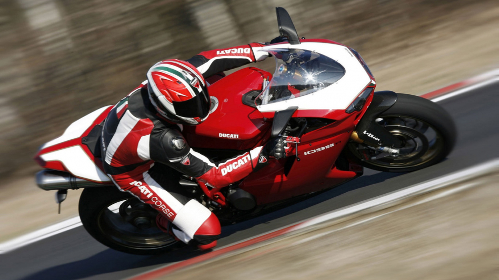 Ducati 1098 красный