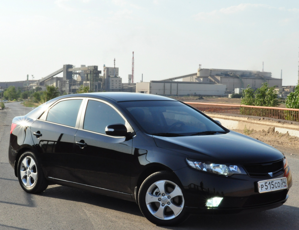 Kia Cerato 2 черная