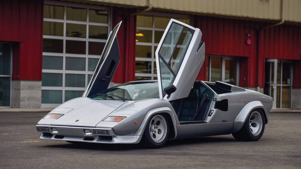 Lamborghini Countach lp400