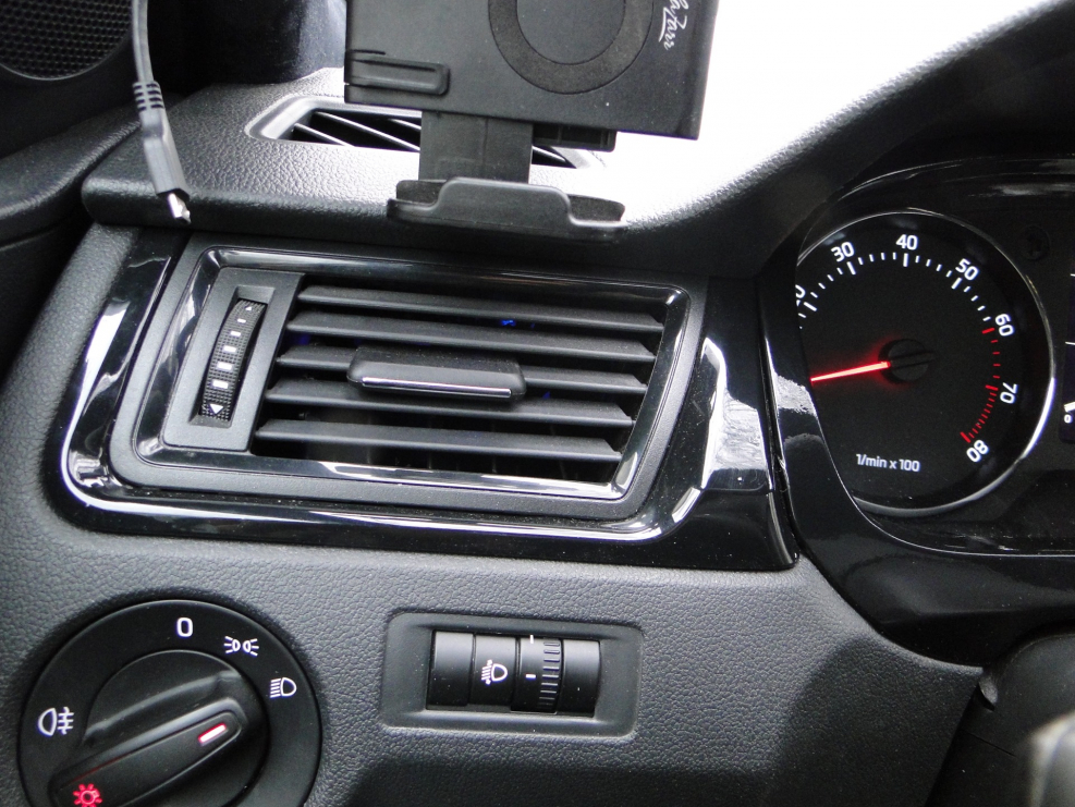 Панель влагозащитная / Skoda Rapid 13~, VAG, 60u819415a9b9