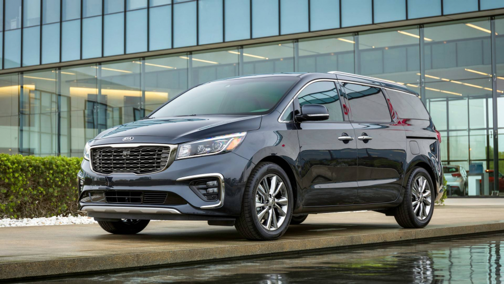Kia Carnival 2021 серый металлик новый кузов
