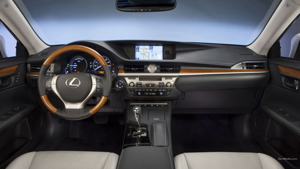 Lexus es 570