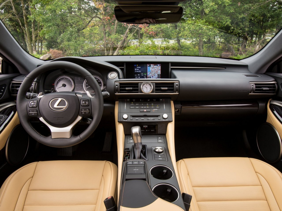 Lexus RC 200t Interior